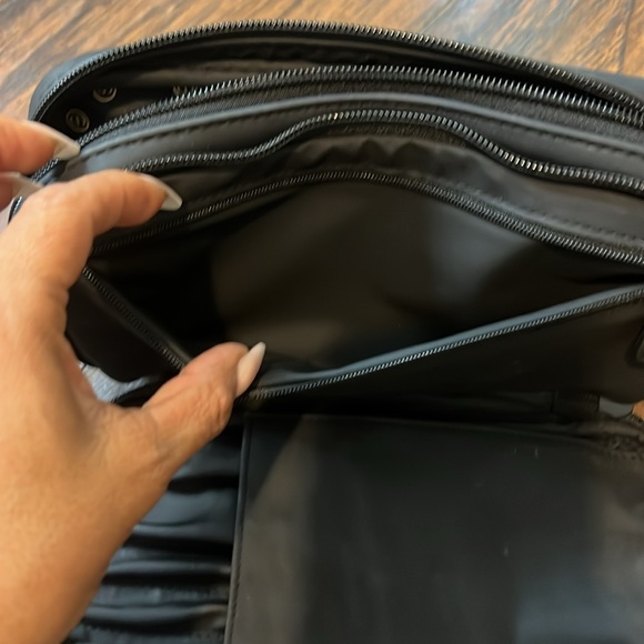 Dior make up bag - Picture 4 of 11